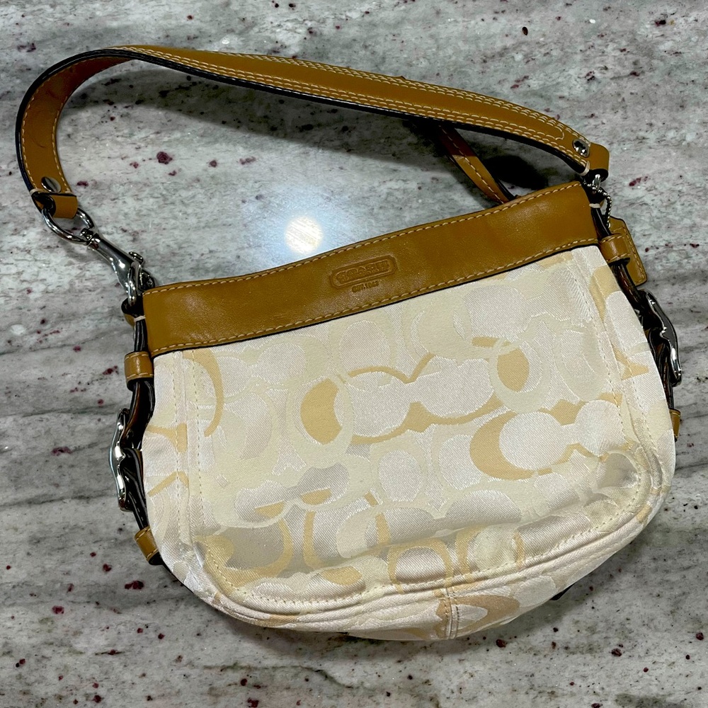 Coach Zoe Shoulder Bag - Cream/Tan Authentic